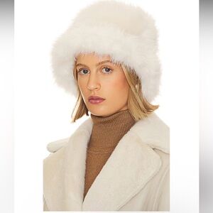 $126 MRSP | Apparis - Gily Bucket Hat | Off-White |  NWT